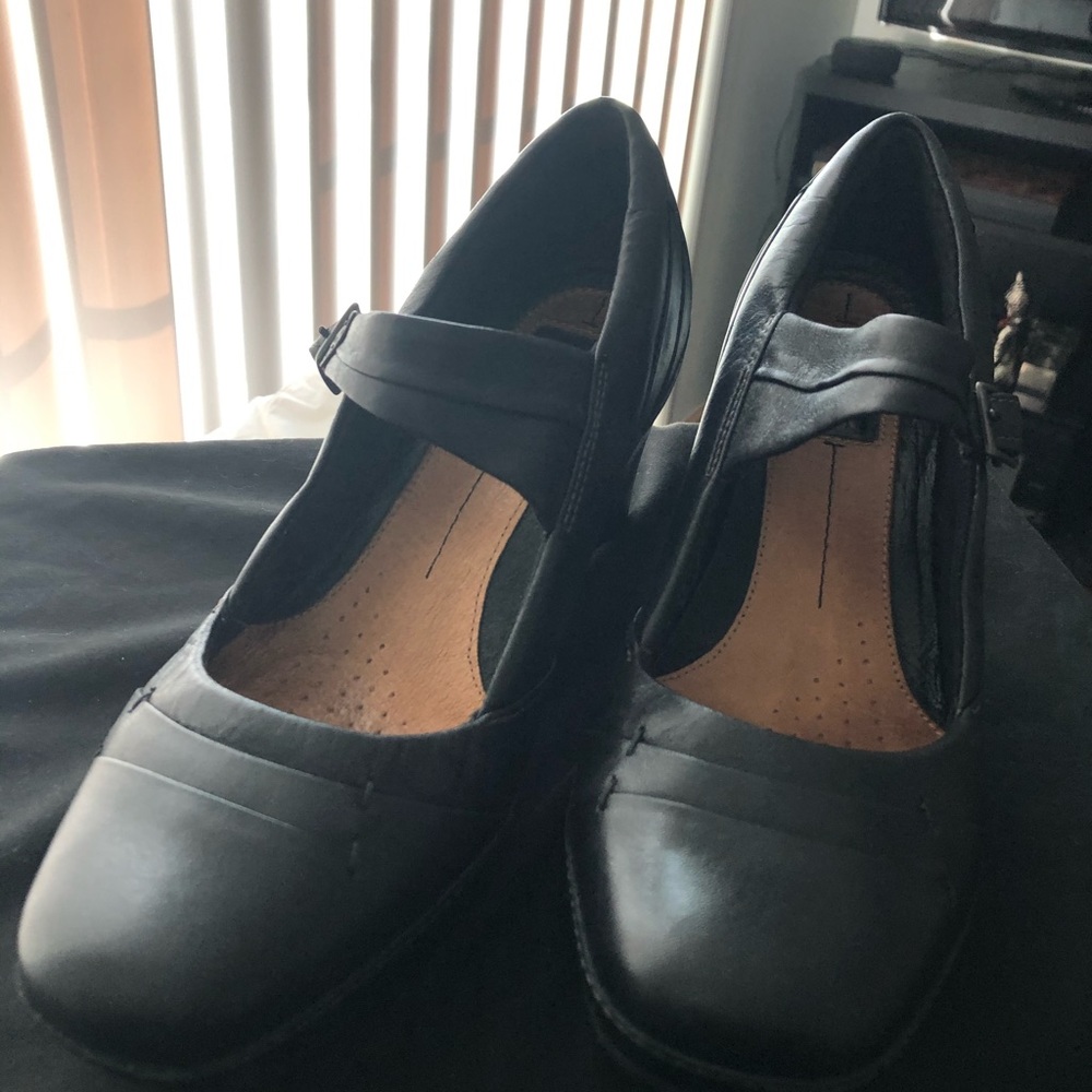 Clark’s Artisan Mary Jane Heels